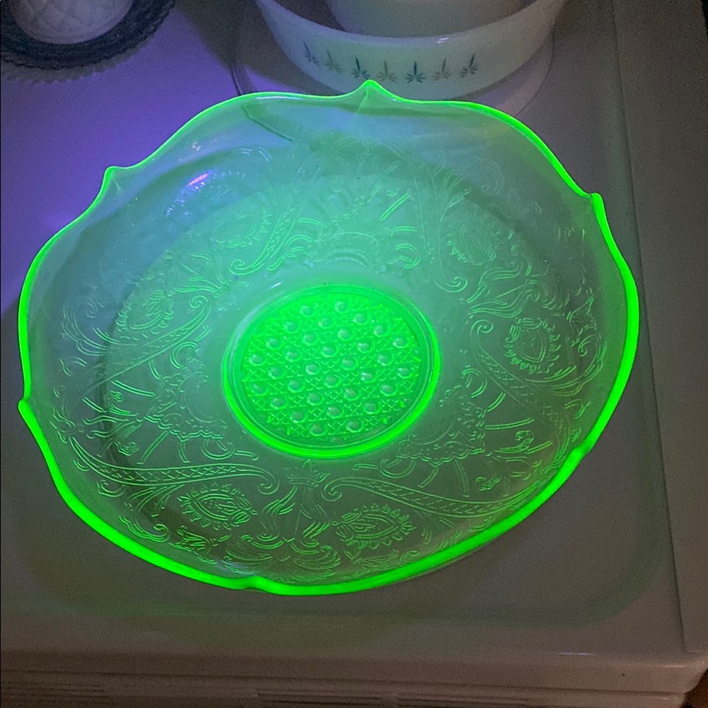 Lancaster Glass Co. Debra Pattern Bowl from 1920s Uranium